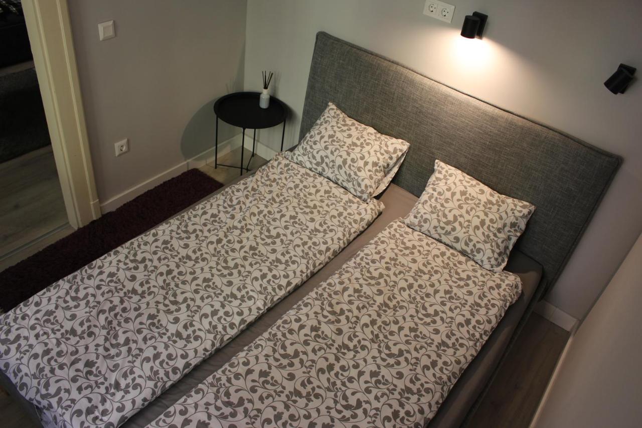 Apartman Greyblack Styles